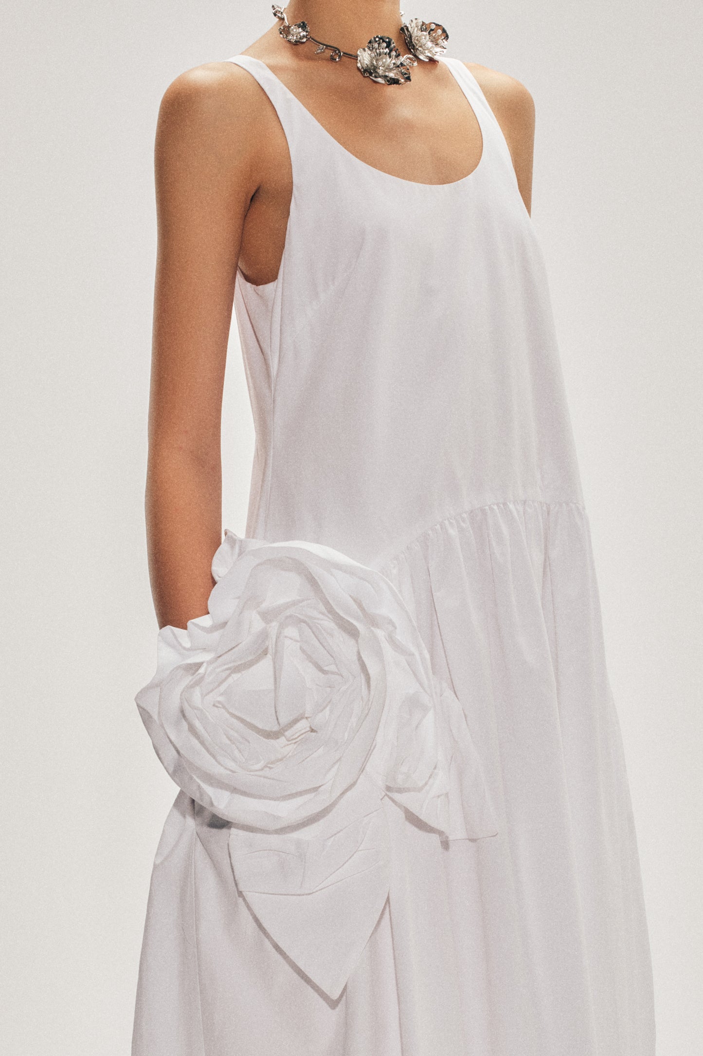 Pressed Rosette Tapered Back Flounce Dress