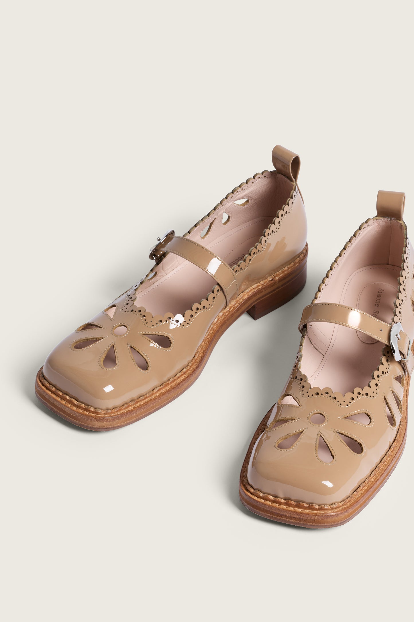 Daisy Cutout Mary Jane Brogue