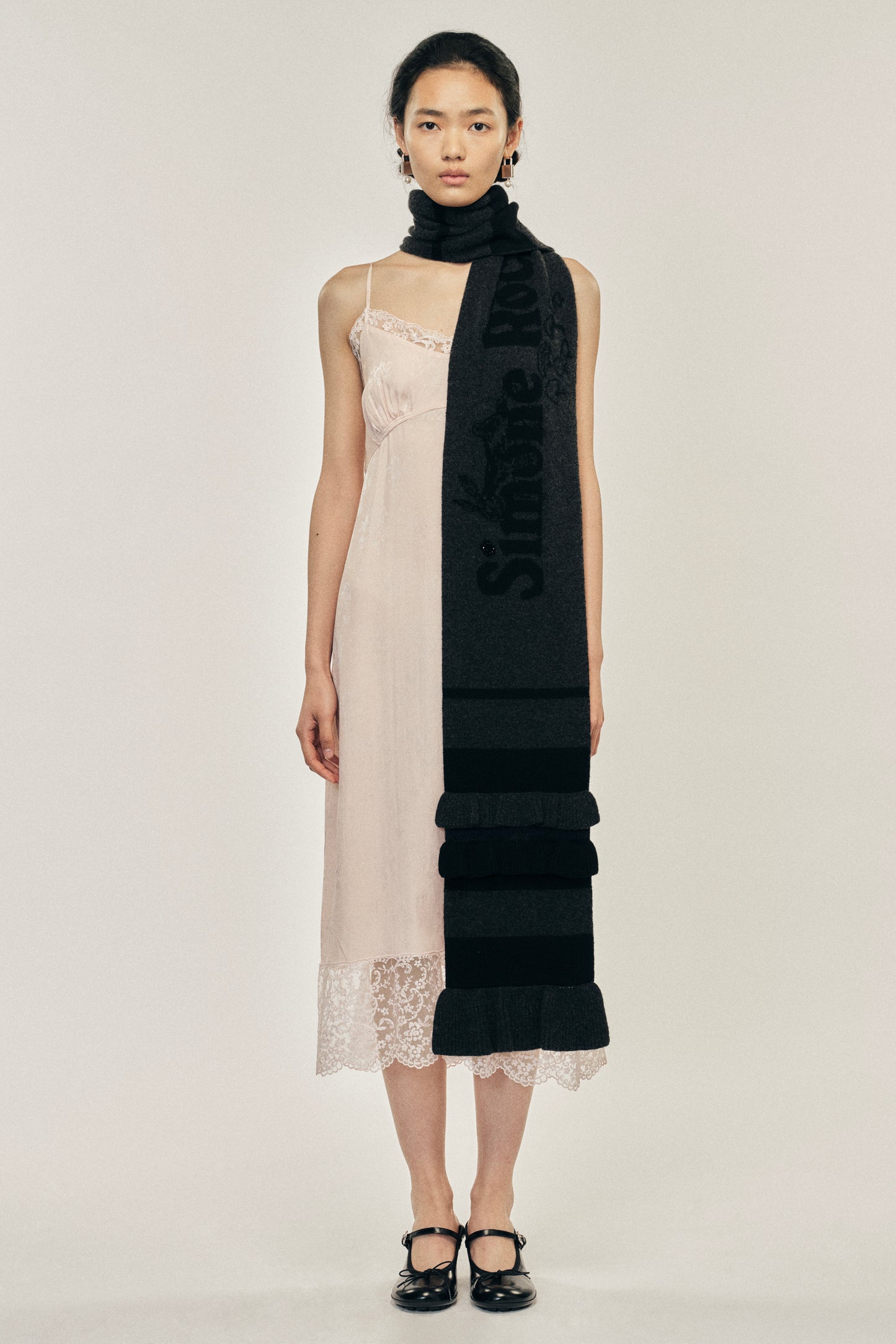 Ruffle Graphic Logo Knit Scarf