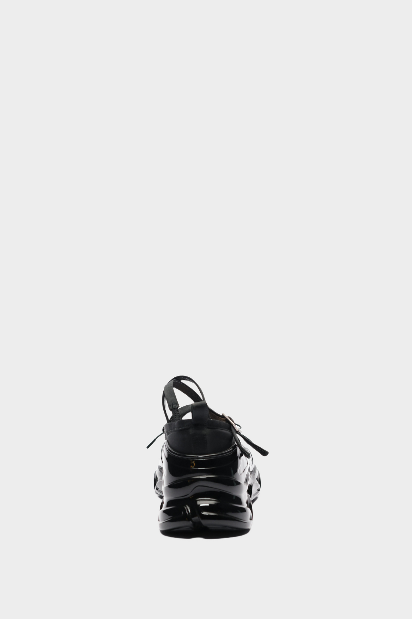 Criss-Cross Tracker Ballerina