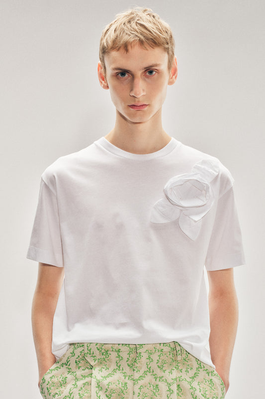 Fitted Pressed Rosette T-Shirt