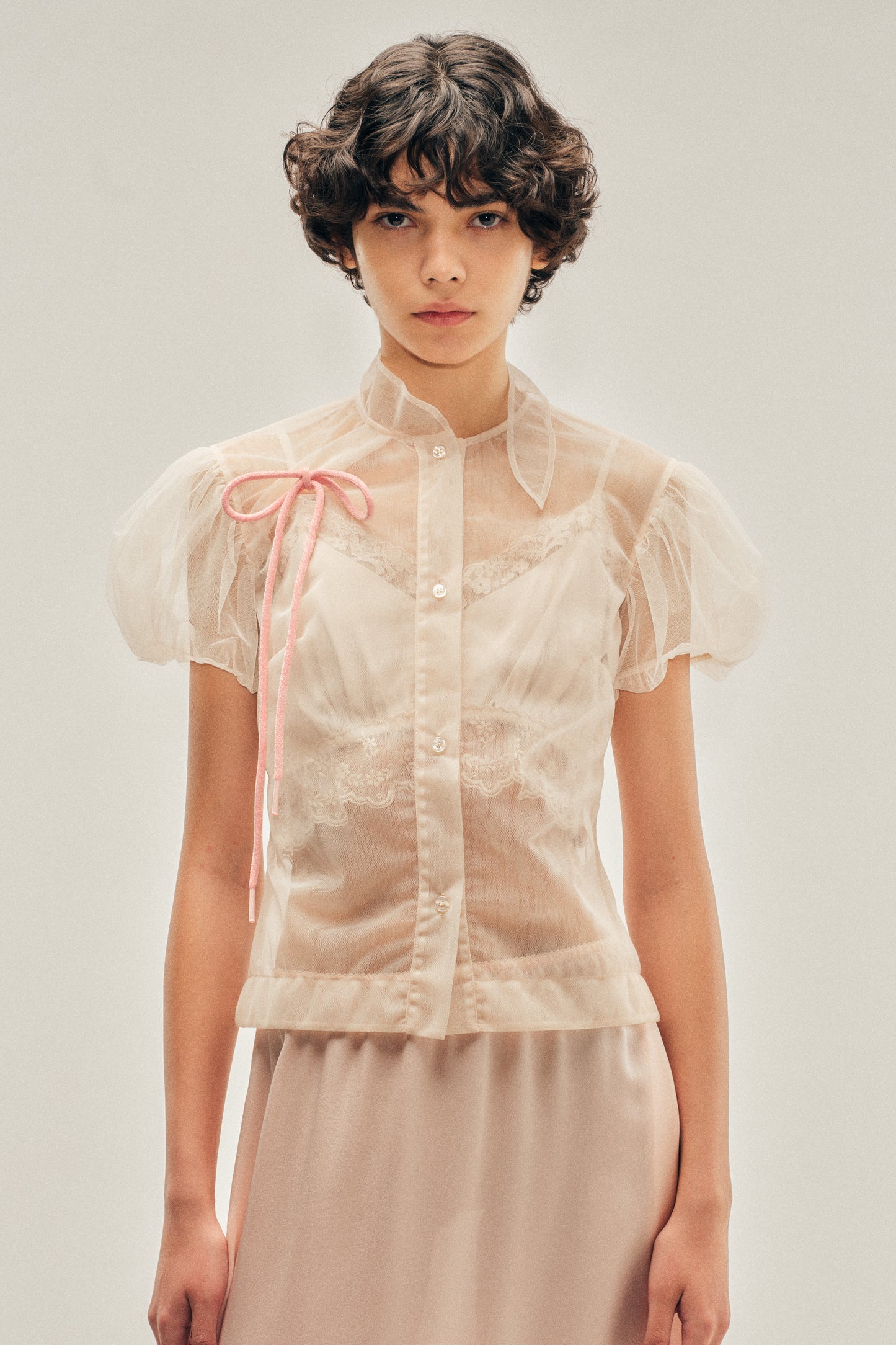 Sheer Offset Fragment Collar Puff Sleeve Shirt