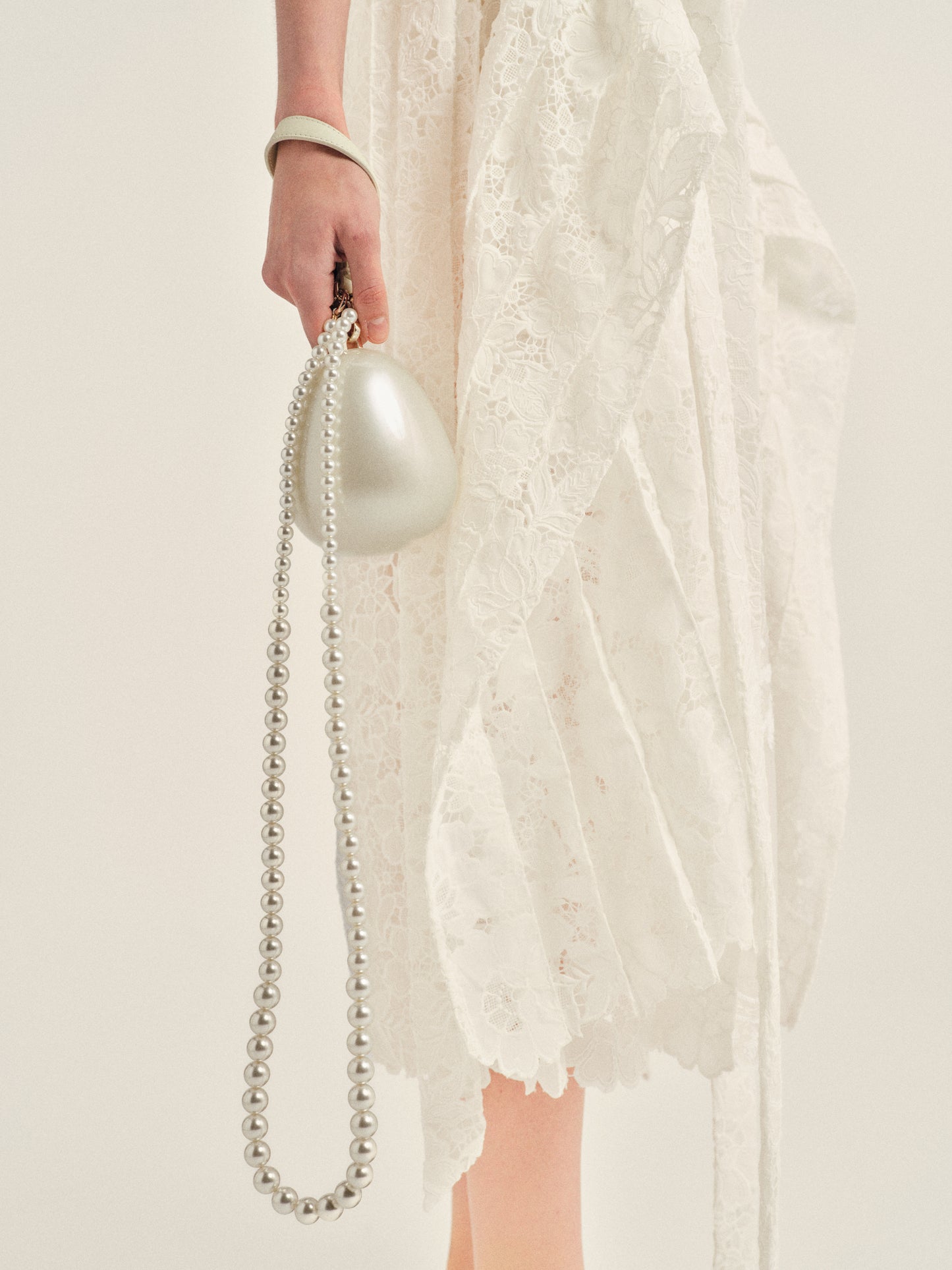 Pearl Egg Bag