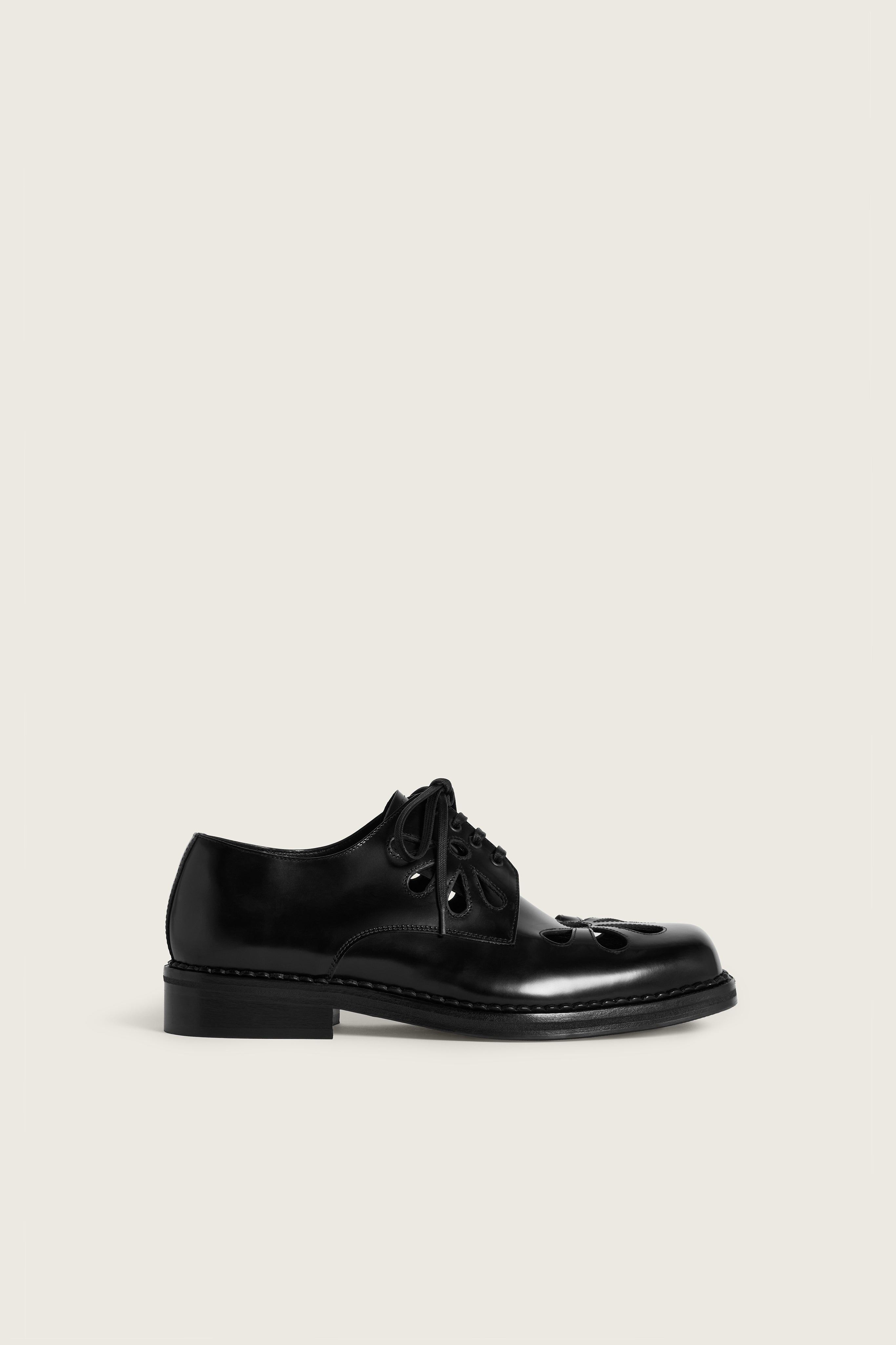 Daisy Cutout Square Toe Brogue – Simone Rocha US