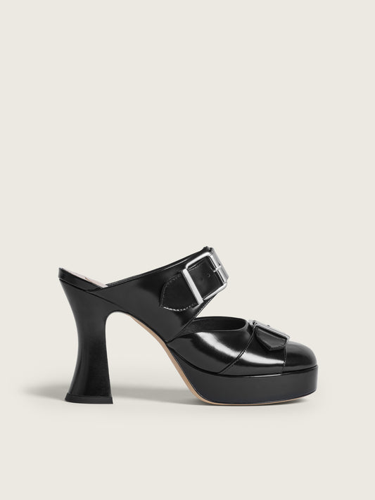 Buckle Sculpt Heel