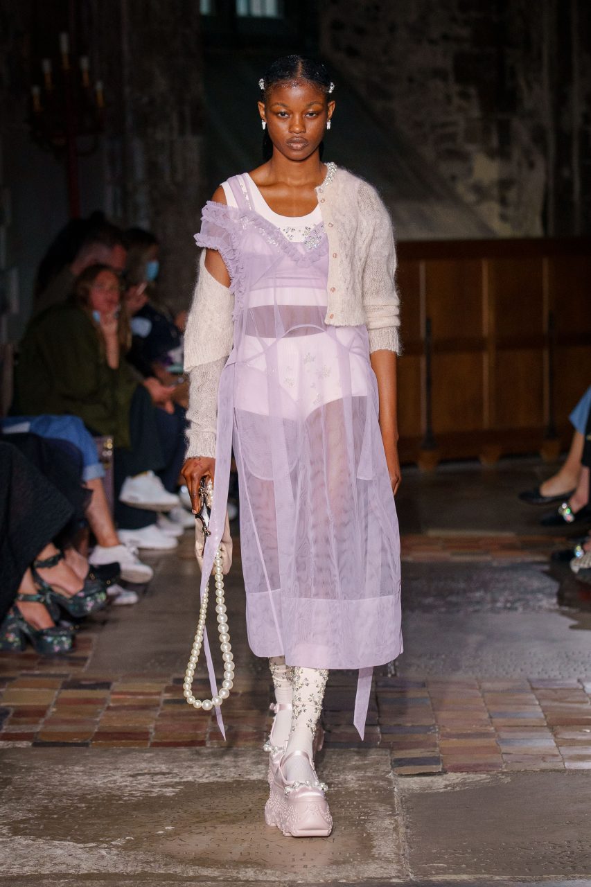 Spring/Summer 2022 Collection – Simone Rocha US Spring/Summer 2022 Collection – Simone Rocha US